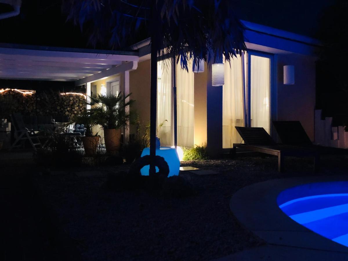 Apartment Tinyhouse Mit Pool, Outdoor Whirlpool Und Garten Petershagen-Eggersdorf 外观 照片