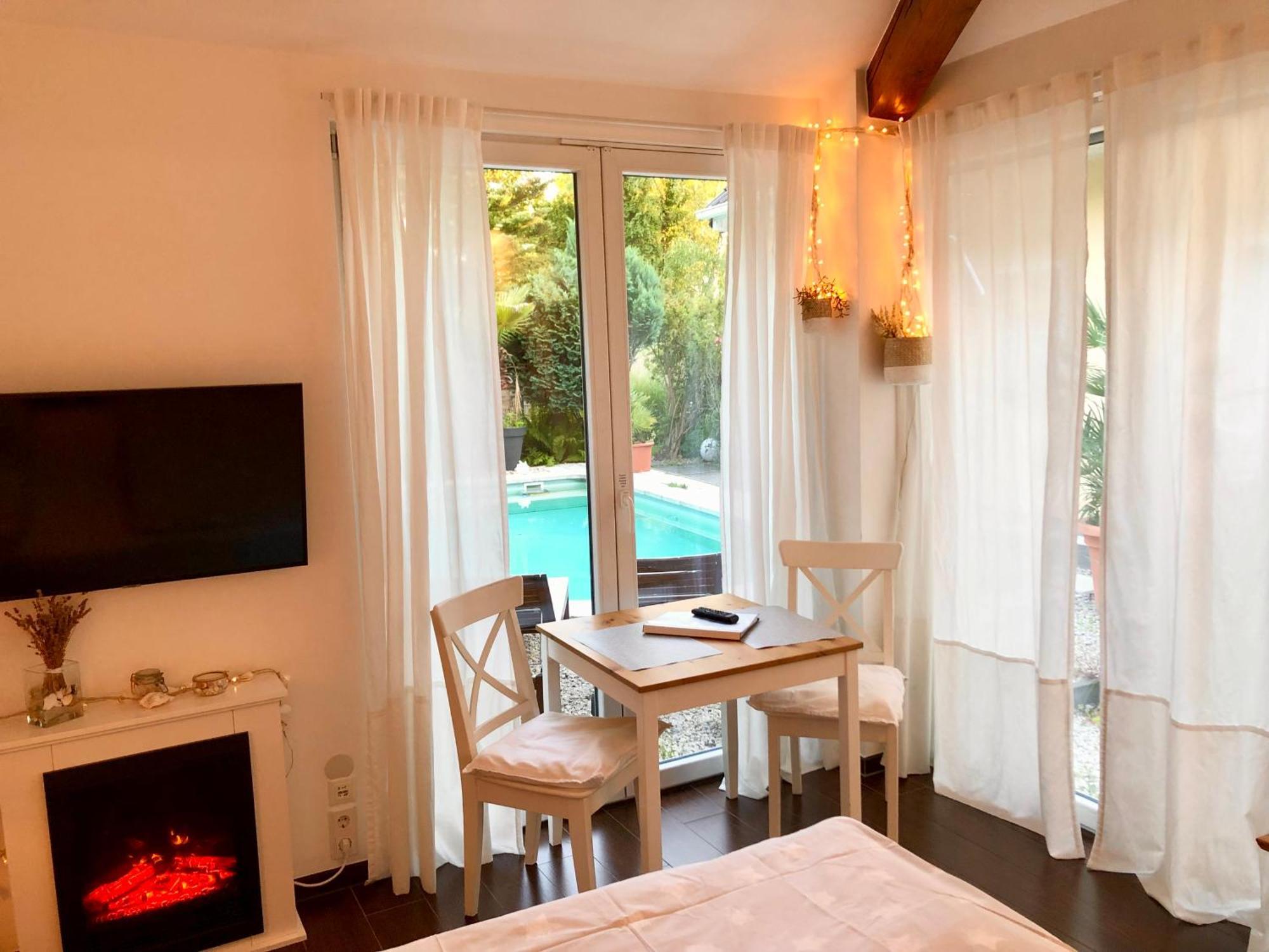 Apartment Tinyhouse Mit Pool, Outdoor Whirlpool Und Garten Petershagen-Eggersdorf 外观 照片